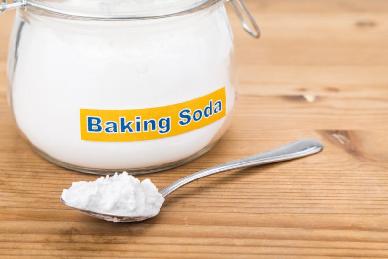 baking soda for white heads